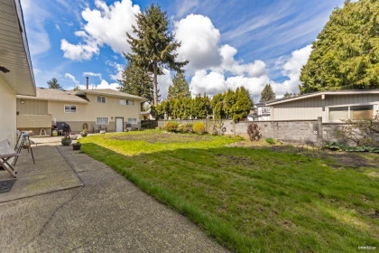 Garage Interior Photo of 10962 145a Street, Surrey, BC