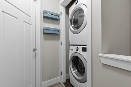Mudroom Photo of 13 33860 Marshall Road, Abbotsford, BC