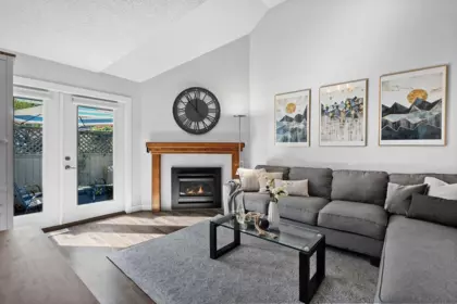 26 230 W 15th Street, North Vancouver, BC, North Vancouver — Townhouse for sale