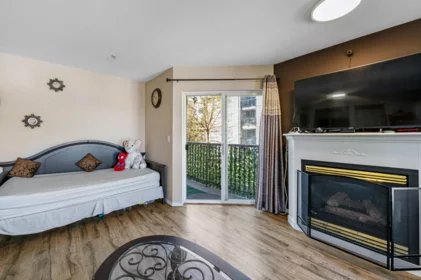 Primary Bedroom Photo of 211 31831 Peardonville Road, Abbotsford, BC