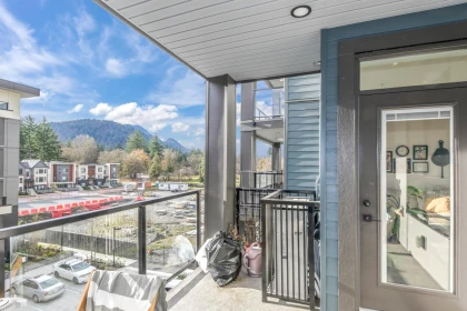 Guest Bathroom Photo of 402 45497 Campus Drive, Chilliwack, BC