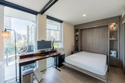 Bedroom 4 Photo of 1001 89 Nelson Street, Vancouver, BC