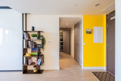 Entry Foyer Photo of 1001 89 Nelson Street, Vancouver, BC