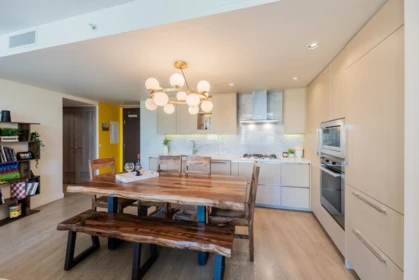 1001 89 Nelson Street, Vancouver, BC, Vancouver — Apartment/Condo for sale