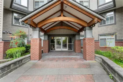 304 12020 207a Street, Maple Ridge, BC, Maple Ridge — Apartment/Condo for sale