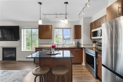 Kitchen Photo of 304 12020 207a Street, Maple Ridge, BC