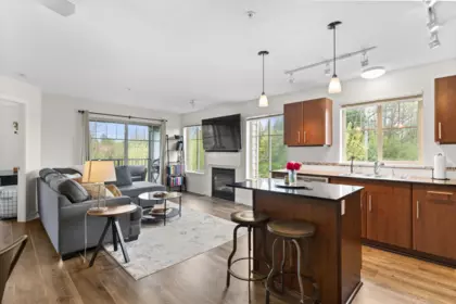 304 12020 207a Street, Maple Ridge, BC, Maple Ridge — Apartment/Condo for sale