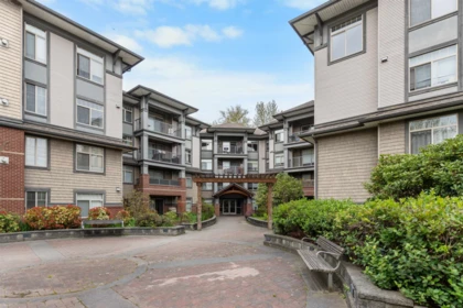 Outdoor Patio Photo of 304 12020 207a Street, Maple Ridge, BC