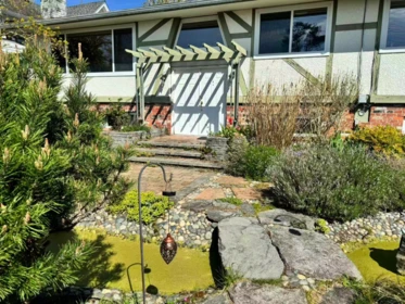 Breakfast Nook Photo of 14391 Marine Drive, White Rock, BC