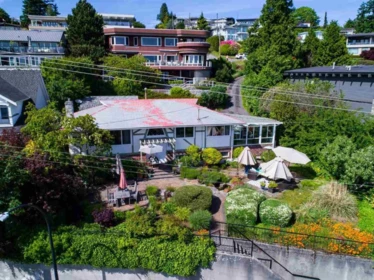 Primary Bedroom Photo of 14391 Marine Drive, White Rock, BC