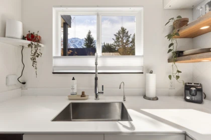 Kitchen Island Photo of 3 1470 Laurel Street, Pemberton, BC