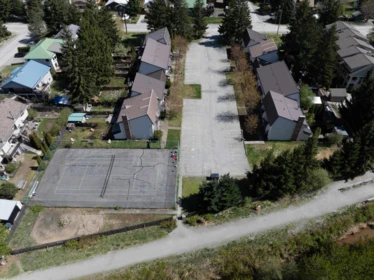 Outdoor Deck Photo of 3 1470 Laurel Street, Pemberton, BC