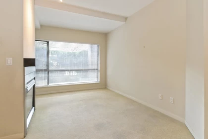 105 10866 City Parkway, Surrey, BC, Surrey — Apartment/Condo for sale