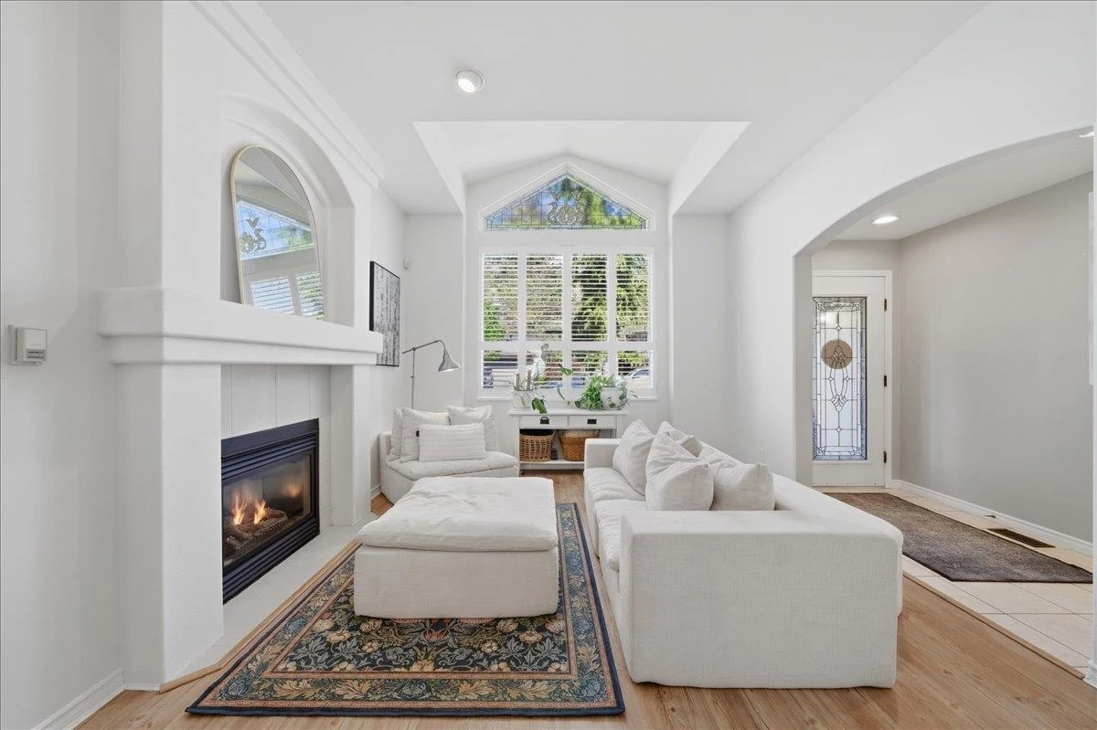 Family Room Photo of 20746 97b Avenue, Langley, BC