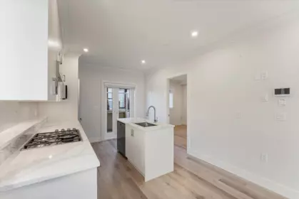 Walk-In Closet Photo of 2229 W 16th Avenue, Vancouver, BC