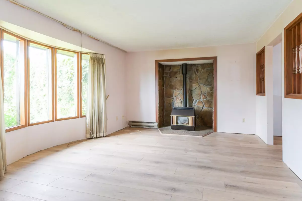 Family Room Photo of 27591 31a Avenue, Langley, BC