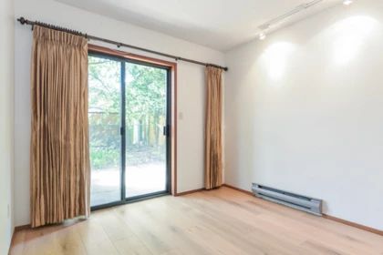 Primary Bedroom Photo of 27591 31a Avenue, Langley, BC
