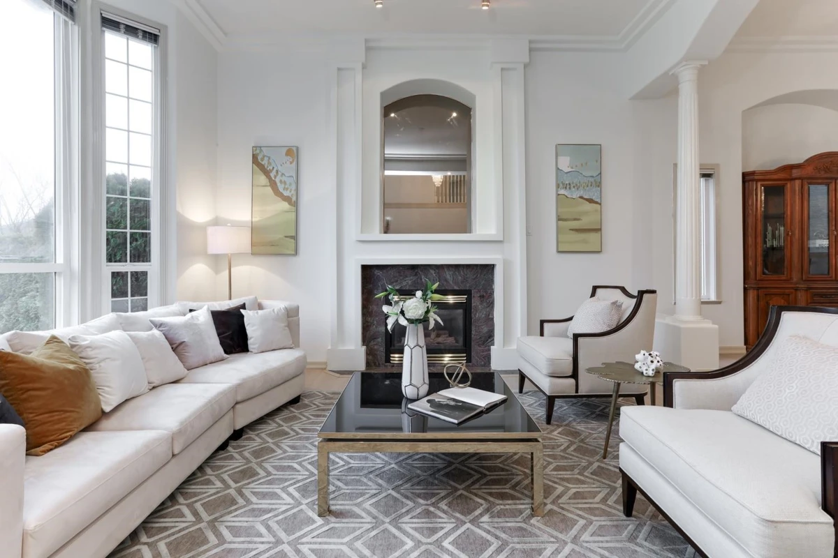 Living Room Photo of 17079 57 Avenue, Surrey, BC