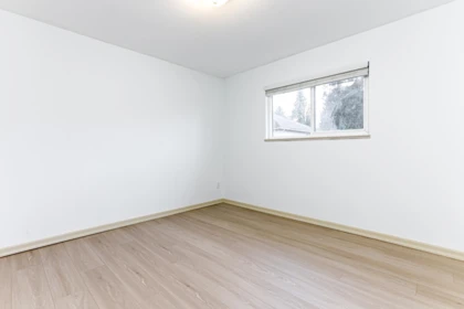 Staircase Photo of 17079 57 Avenue, Surrey, BC