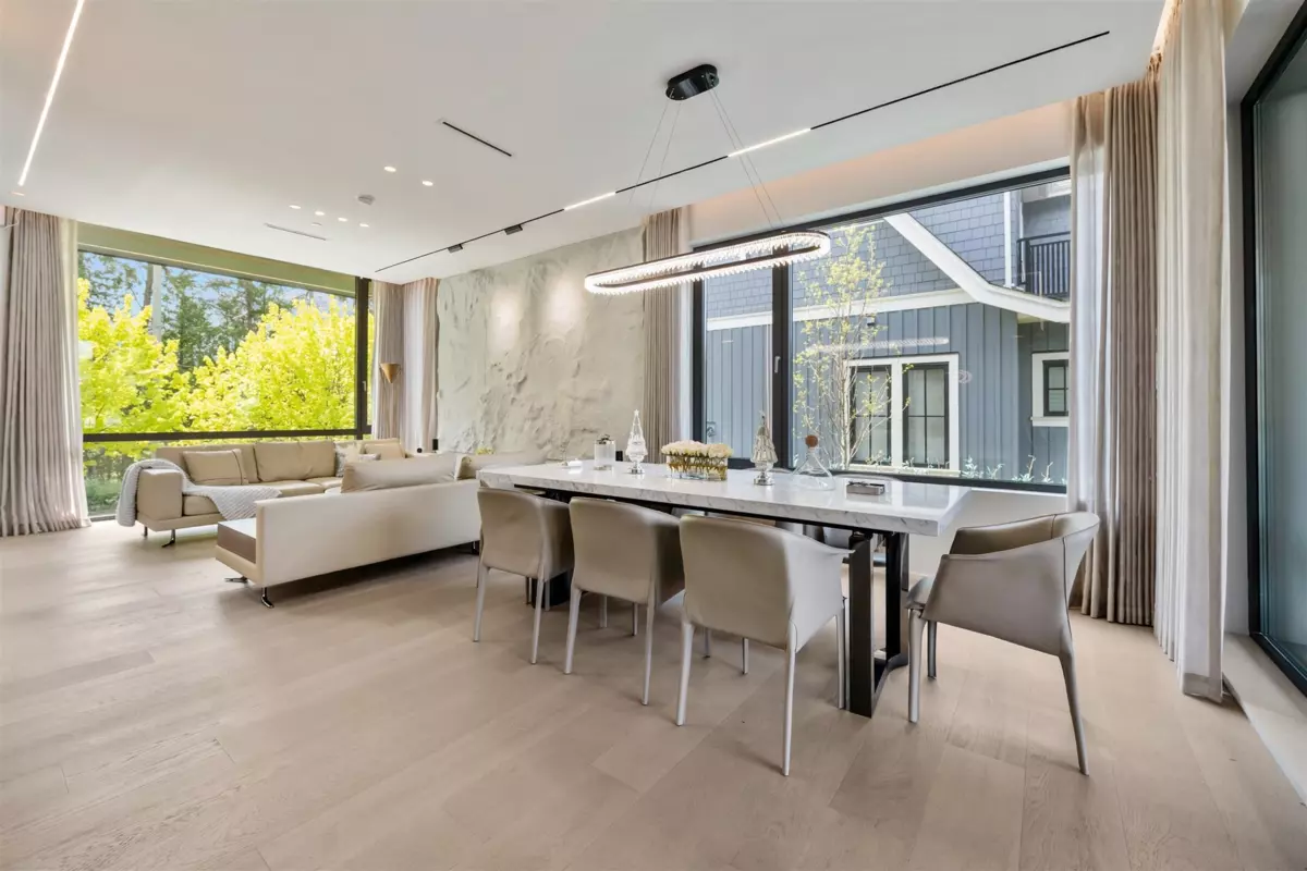 Dining Area Photo of 3823 W 51st Avenue, Vancouver, BC
