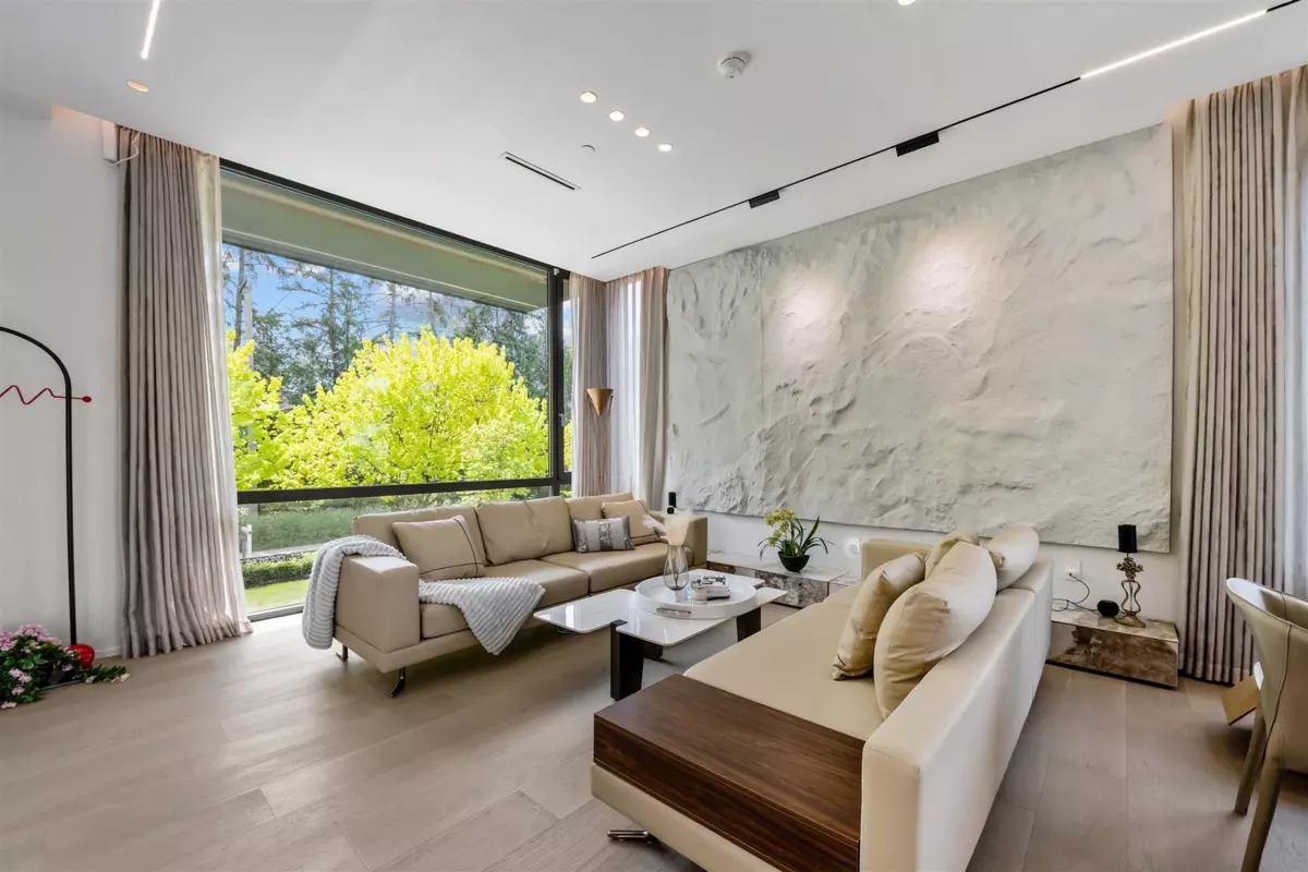 Family Room Photo of 3823 W 51st Avenue, Vancouver, BC
