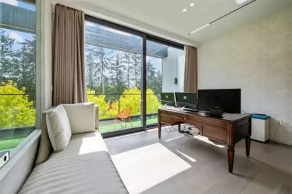 Hallway Photo of 3823 W 51st Avenue, Vancouver, BC