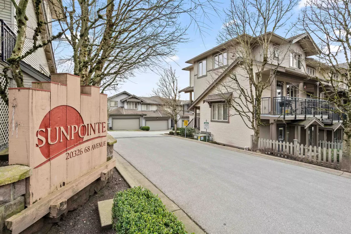 Exterior Rear Photo of 3 20326 68 Avenue, Langley, BC