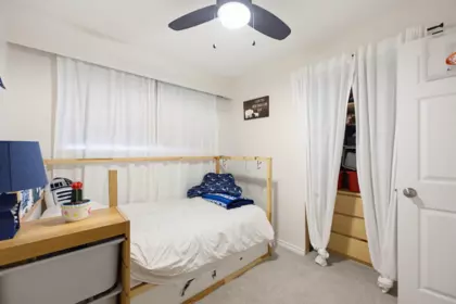 Basement Recreation Room Photo of 2 33900 Mayfair Avenue, Abbotsford, BC