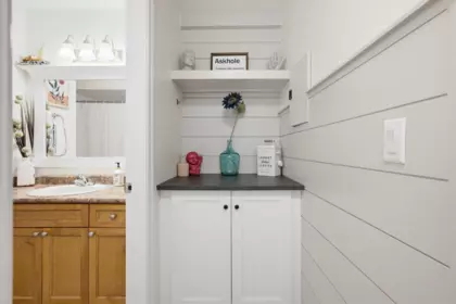 Guest Bathroom Photo of 2 33900 Mayfair Avenue, Abbotsford, BC