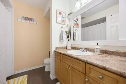 Powder Room Photo of 2 33900 Mayfair Avenue, Abbotsford, BC