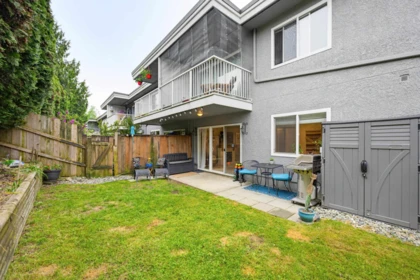 Staircase Photo of 2 33900 Mayfair Avenue, Abbotsford, BC