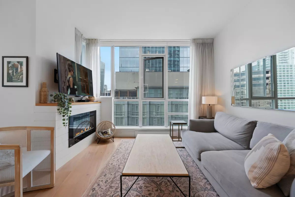 Family Room Photo of 1903 1189 Melville Street, Vancouver, BC
