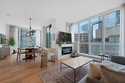1903 1189 Melville Street, Vancouver, BC, Vancouver — Apartment/Condo for sale