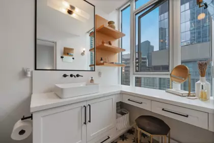 Loft / Bonus Room Photo of 1903 1189 Melville Street, Vancouver, BC
