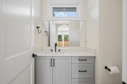 Walk-In Closet Photo of 1308 Malvern Place, Delta, BC