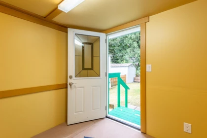 Entry Foyer Photo of 55 21163 Lougheed Highway, Maple Ridge, BC