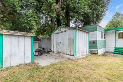 Outdoor Patio Photo of 55 21163 Lougheed Highway, Maple Ridge, BC