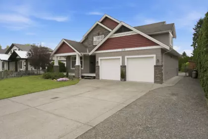 5120 214 Street, Langley, BC, Langley — Single Family Residence for sale