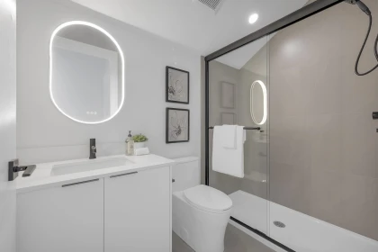 Hot Tub / Spa Photo of 2 4023 W 18th Avenue, Vancouver, BC