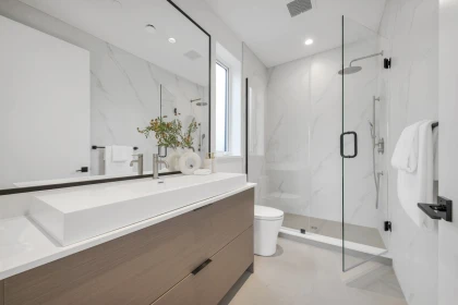 Mudroom Photo of 2 4023 W 18th Avenue, Vancouver, BC