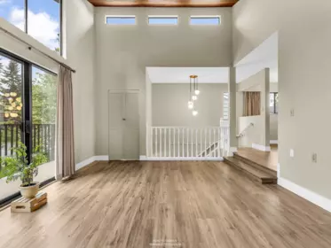 859 E 17th Street, North Vancouver, BC, North Vancouver — Single Family Residence for sale