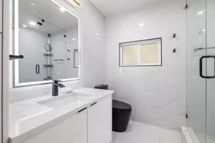 Powder Room Photo of 3812 Dalkeith Drive, North Vancouver, BC