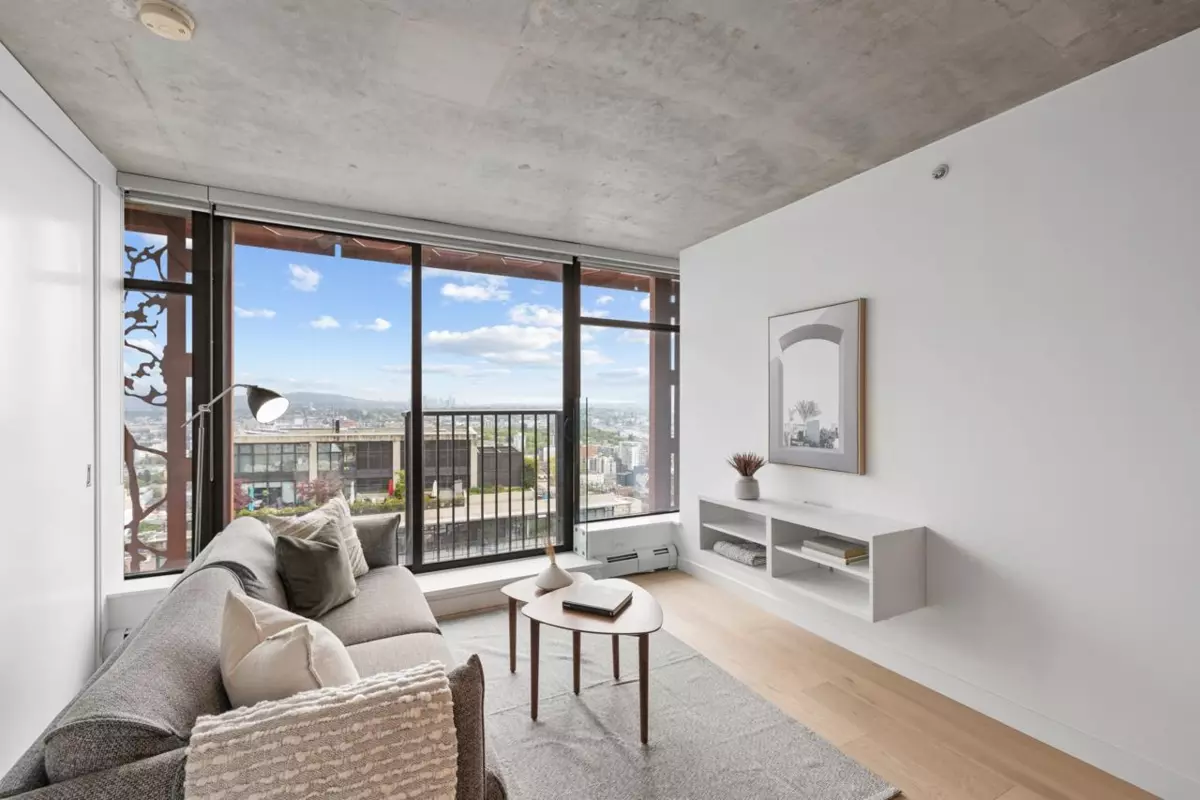Family Room Photo of 3705 128 W Cordova Street, Vancouver, BC