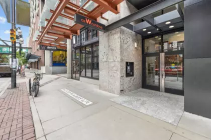 Outdoor Kitchen Photo of 3705 128 W Cordova Street, Vancouver, BC