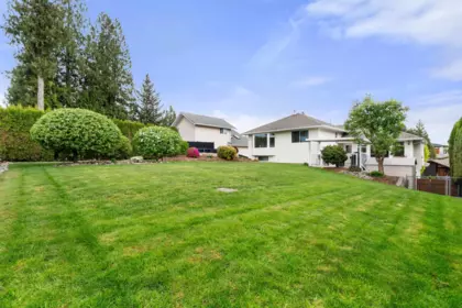 Swimming Pool Photo of 10087 Imperial Street, Chilliwack, BC