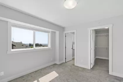 Entry Foyer Photo of 10166 247b Street, Maple Ridge, BC
