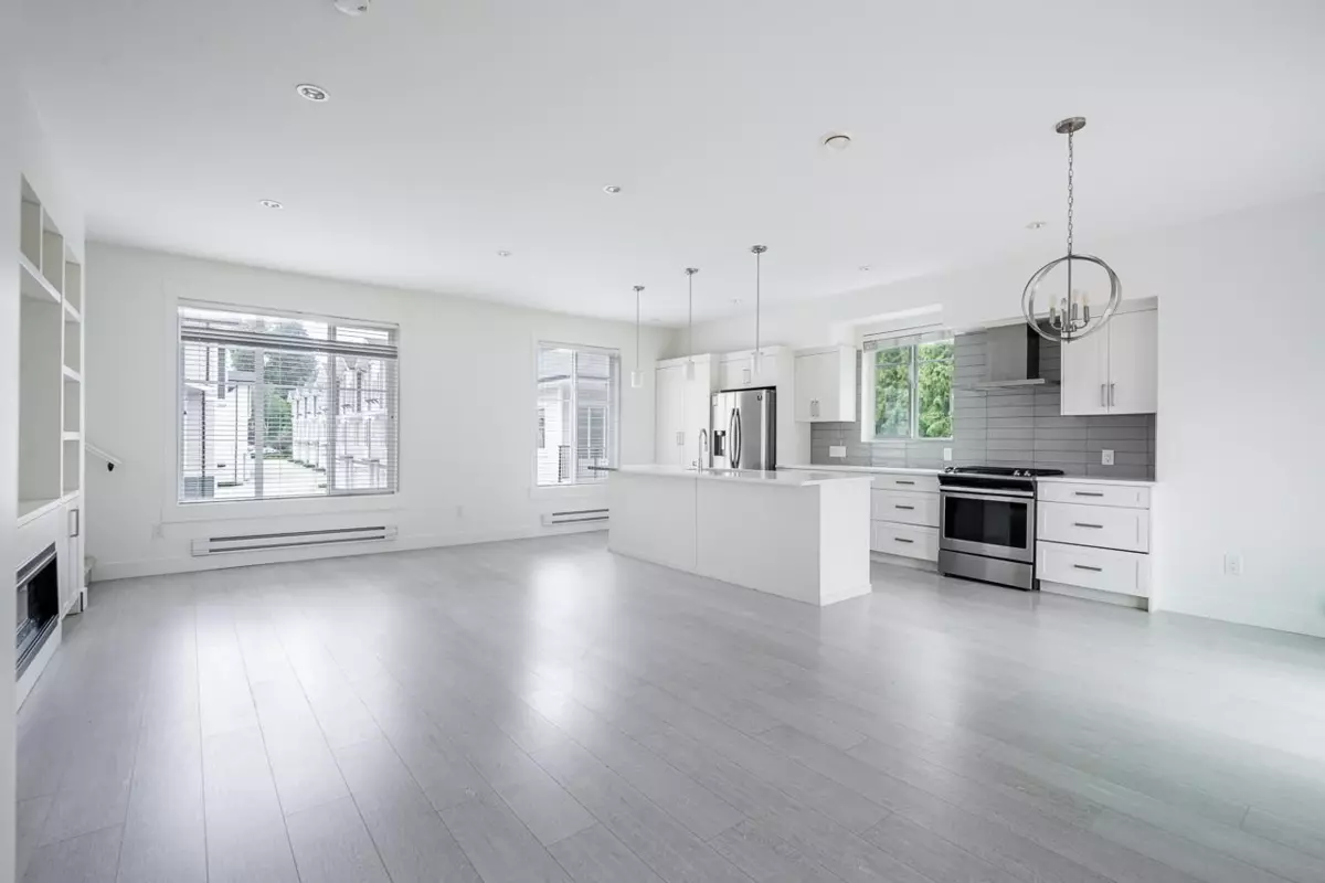Family Room Photo of 7 14499 64 Avenue Avenue, Surrey, BC