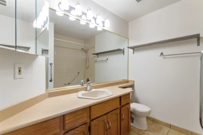 Powder Room Photo of 325 22611 116 Avenue, Maple Ridge, BC