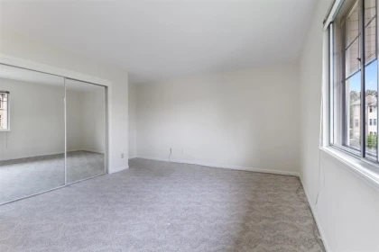 Walk-In Closet Photo of 325 22611 116 Avenue, Maple Ridge, BC
