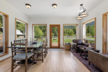 Breakfast Nook Photo of 8950 Pemberton Meadows Road, Pemberton, BC